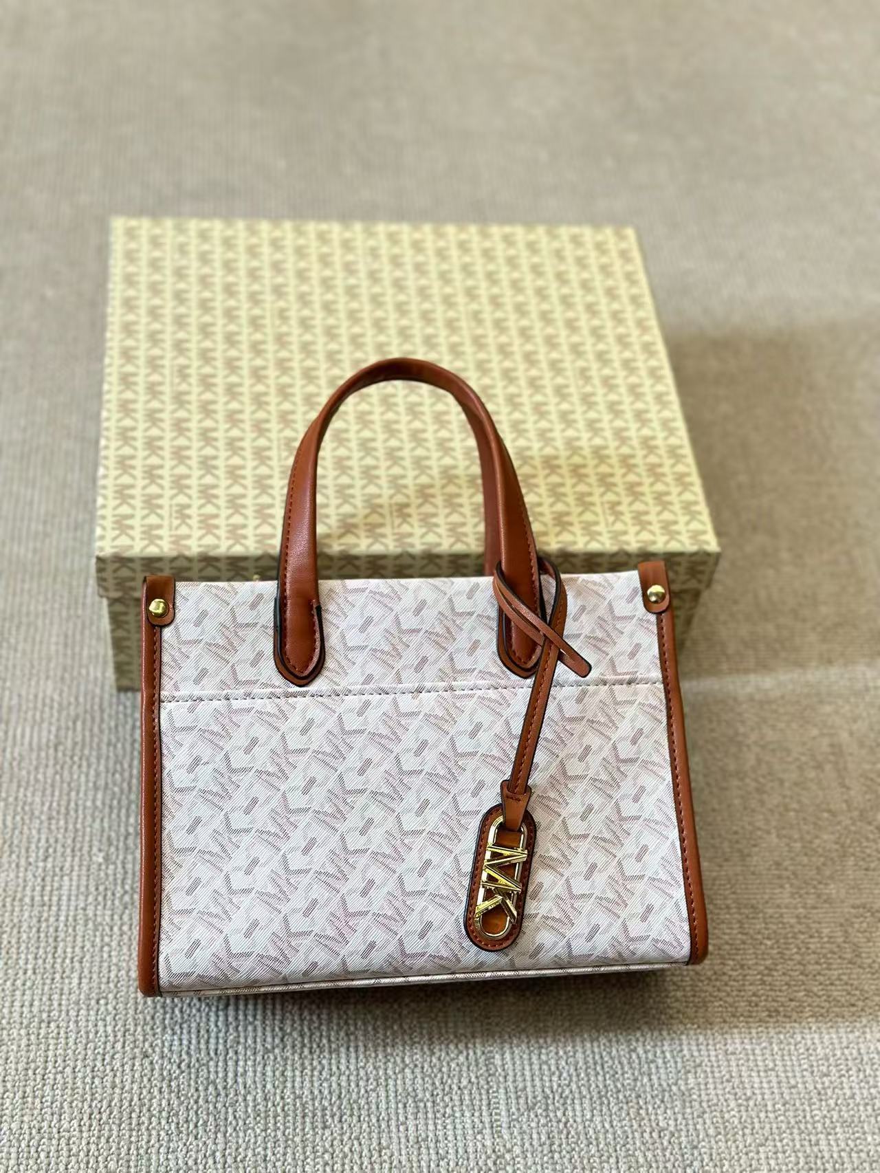 Women'S Tote Bags Michael Kors - 새상품 마이클 코어스 토트백, 여성용 크로스바디백,