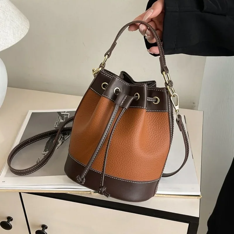 패셔너블하고 인기 있는 우아한 니치 디자인 여성용 가방 - Women Bags Discount 리뷰 및 가격